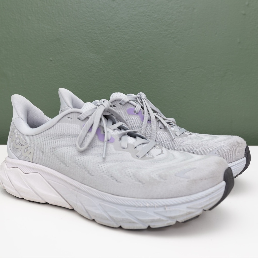 Hoka Arahi 6 Wide - Women’s Size 8